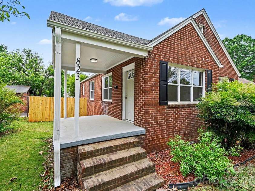 823 Lincolnton Road, Salisbury, NC 28144.  MLS# CAR4379544, YatesRealty ID 19479. 