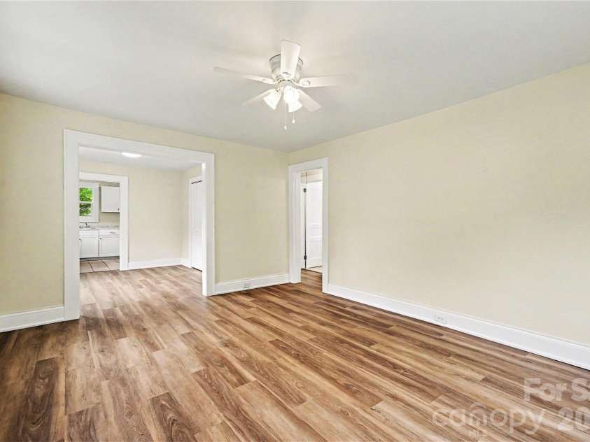 823 Lincolnton Road, Salisbury, NC 28144.  MLS# CAR4379544, YatesRealty ID 19479. 