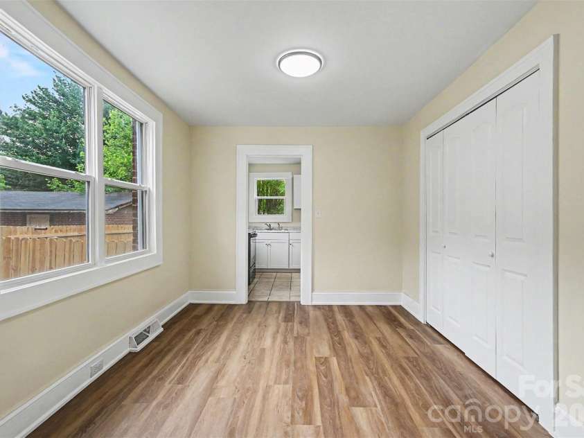 823 Lincolnton Road, Salisbury, NC 28144.  MLS# CAR4379544, YatesRealty ID 19479. 