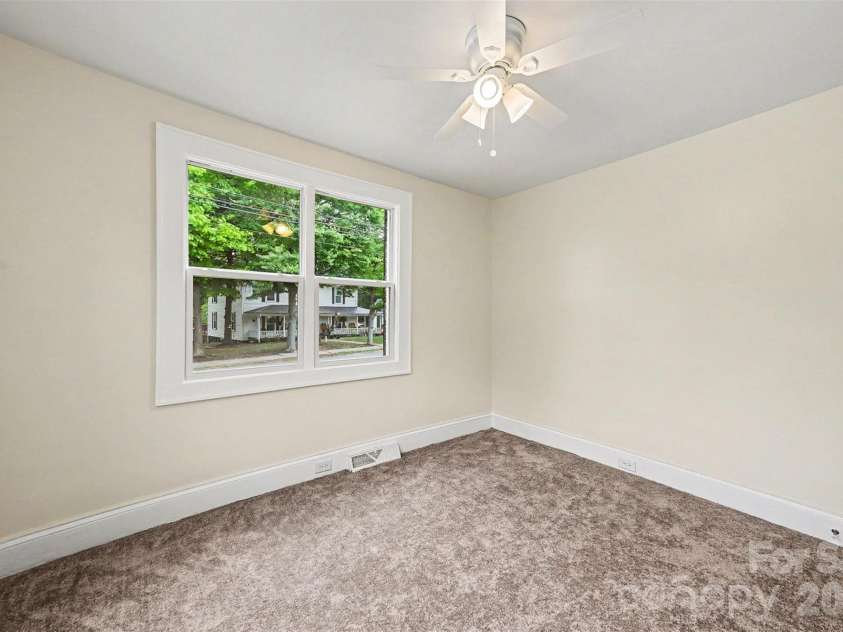 823 Lincolnton Road, Salisbury, NC 28144.  MLS# CAR4379544, YatesRealty ID 19479. 