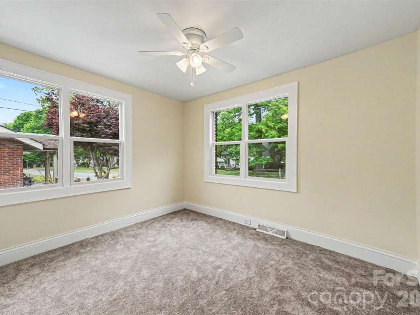 823 Lincolnton Road, Salisbury, NC 28144.  MLS# CAR4379544, YatesRealty ID 19479. 