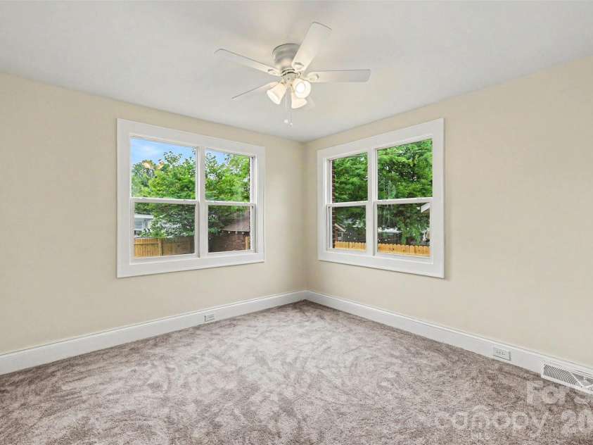 823 Lincolnton Road, Salisbury, NC 28144.  MLS# CAR4379544, YatesRealty ID 19479. 