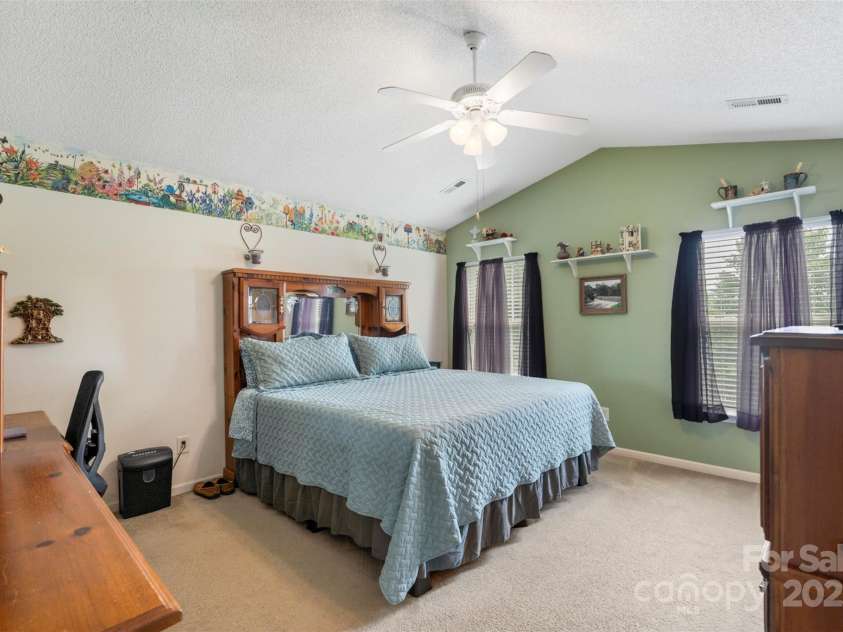 8904 Gerald Drive, Charlotte, NC 28217.  MLS# CAR4270144, YatesRealty ID 19479. 