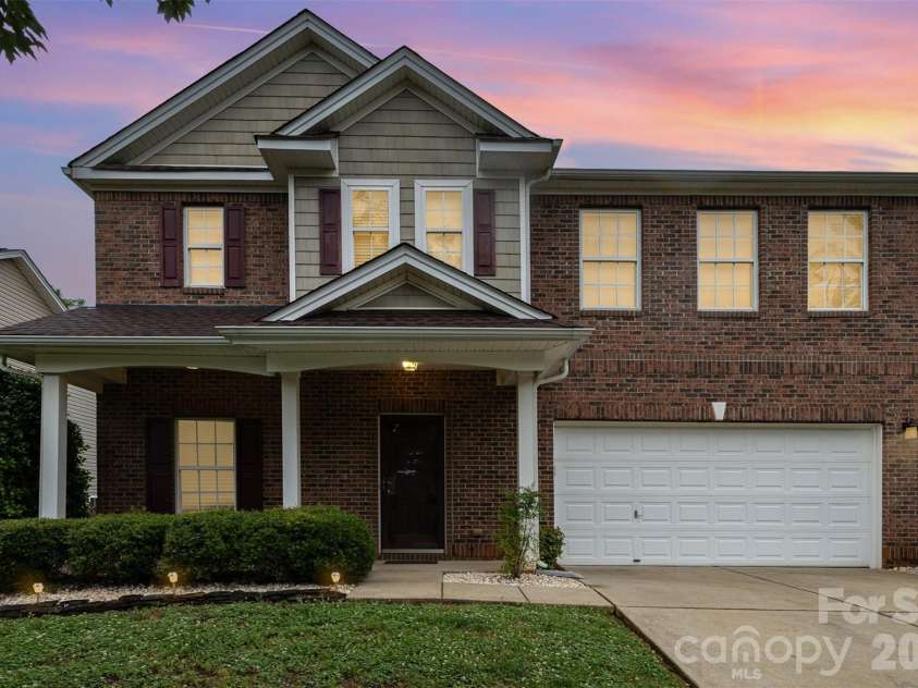 237 Lylic Woods Drive, Fort Mill, SC 29715.  MLS# CAR4268225, YatesRealty ID 1948. 
