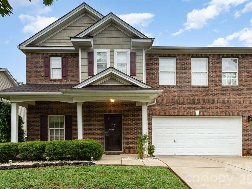 237 Lylic Woods Drive, Fort Mill, SC 29715.  MLS# CAR4268225, YatesRealty ID 1948. 