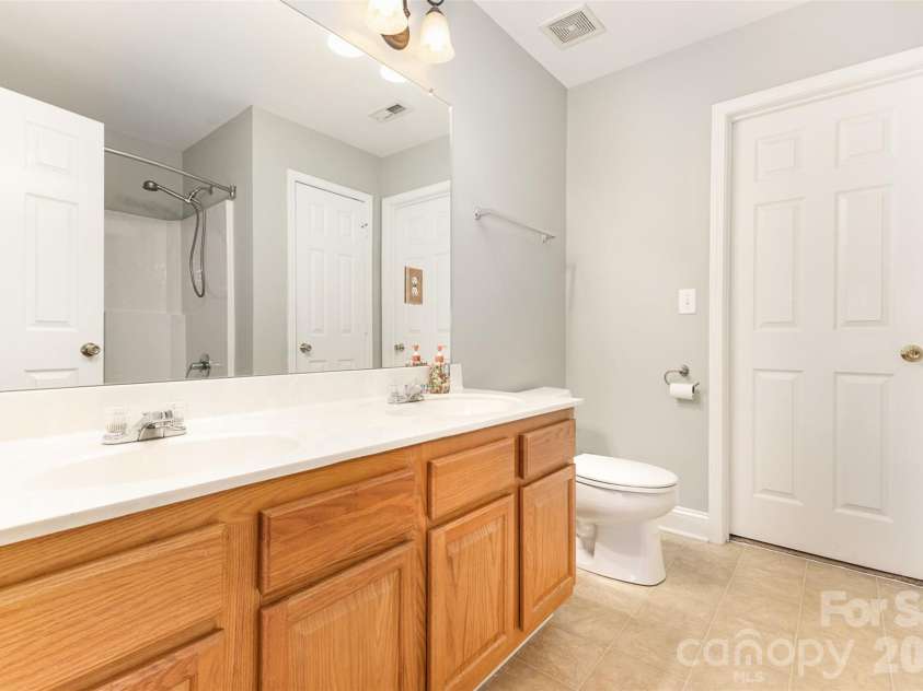 237 Lylic Woods Drive, Fort Mill, SC 29715.  MLS# CAR4268225, YatesRealty ID 1948. 