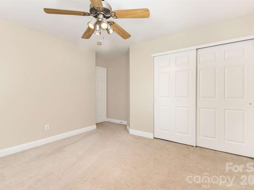 237 Lylic Woods Drive, Fort Mill, SC 29715.  MLS# CAR4268225, YatesRealty ID 1948. 