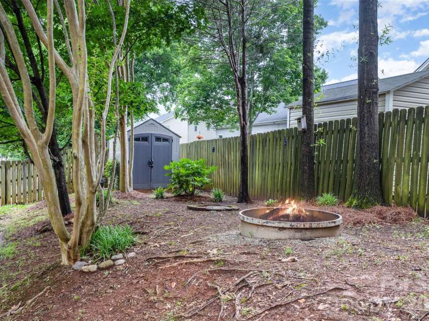 237 Lylic Woods Drive, Fort Mill, SC 29715.  MLS# CAR4268225, YatesRealty ID 1948. 