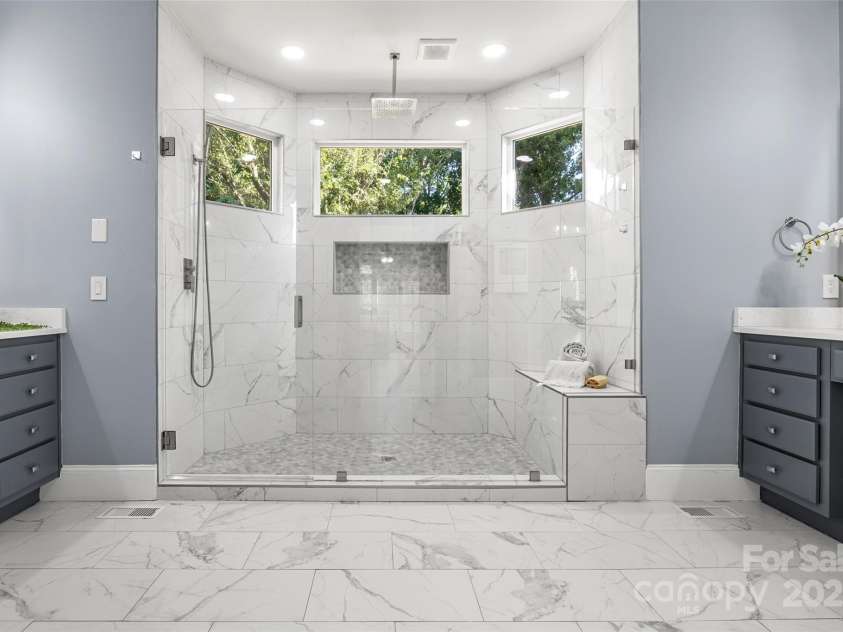 9219 Whispering Wind Drive, Charlotte, NC 28277.  MLS# CAR4261114, YatesRealty ID 19480. Rainfall shower!!!!