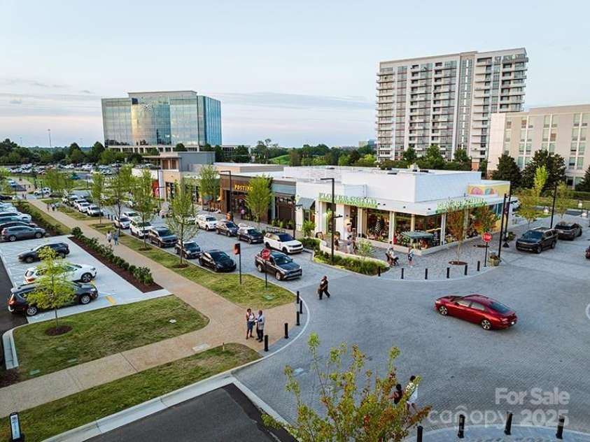 9219 Whispering Wind Drive, Charlotte, NC 28277.  MLS# CAR4261114, YatesRealty ID 19480. The Bowl at Ballantyne is just getting started at this point still!  Soo much to see, do, and explore and all just minutes away!!!!
