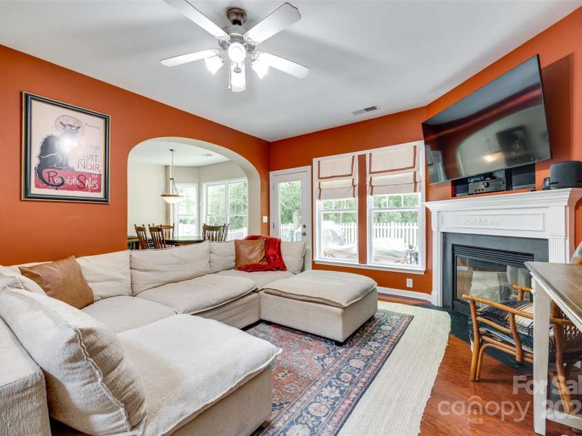288 Sand Paver Way, Fort Mill, SC 29708.  MLS# CAR4268016, YatesRealty ID 19481. 