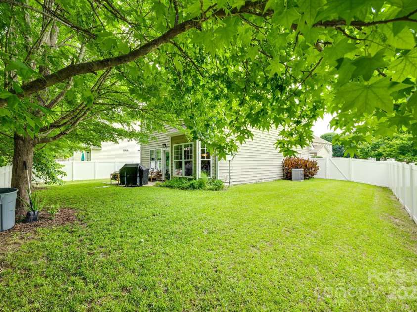 288 Sand Paver Way, Fort Mill, SC 29708.  MLS# CAR4268016, YatesRealty ID 19481. 