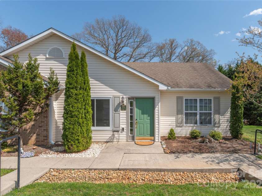 104 Kerlee Street, Black Mountain, NC 28711.  MLS# CAR4245652, YatesRealty ID 19482. Front Entry