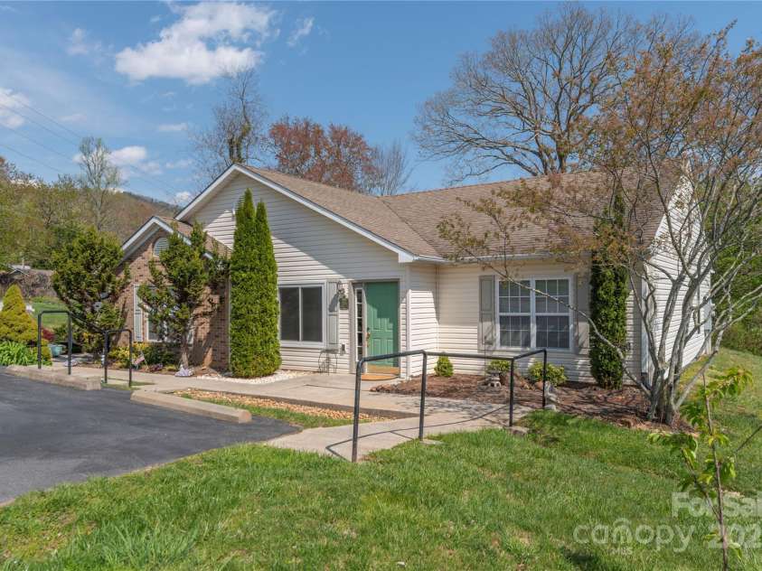 104 Kerlee Street, Black Mountain, NC 28711.  MLS# CAR4245652, YatesRealty ID 19482. Ramp for no-steps entry & 2 assigned spaces