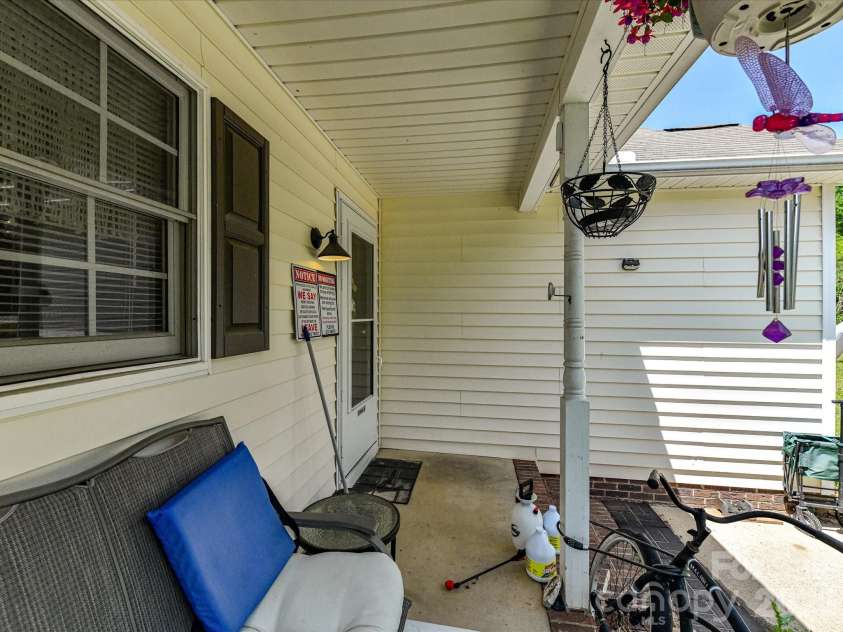 1472 Ridgewood Drive, Concord, NC 28027.  MLS# CAR4379577, YatesRealty ID 19482. 