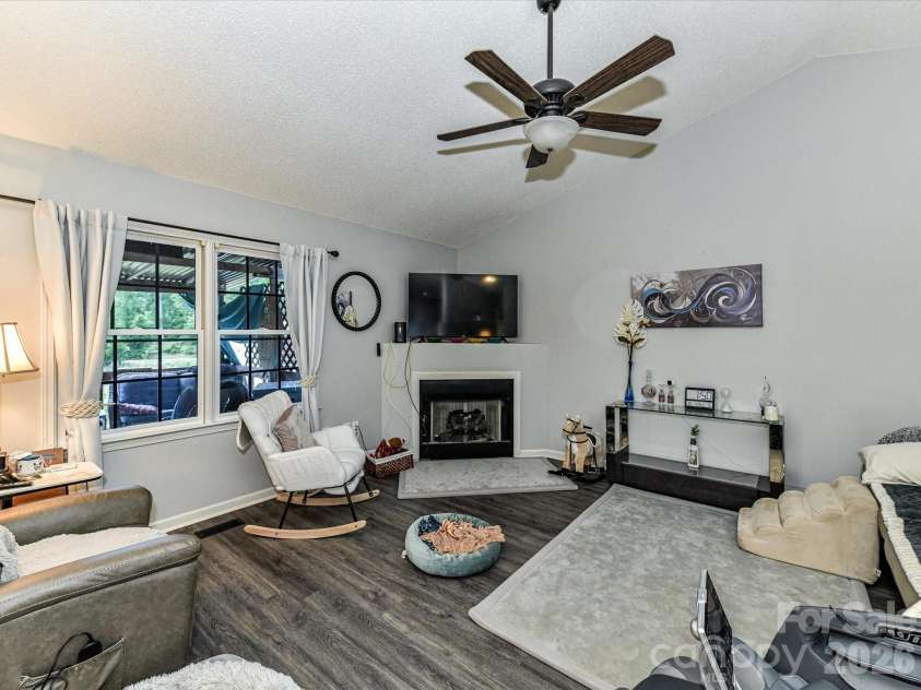 1472 Ridgewood Drive, Concord, NC 28027.  MLS# CAR4379577, YatesRealty ID 19482. 