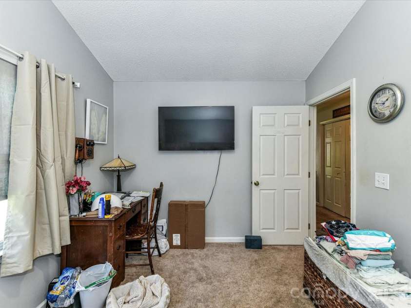 1472 Ridgewood Drive, Concord, NC 28027.  MLS# CAR4379577, YatesRealty ID 19482. 