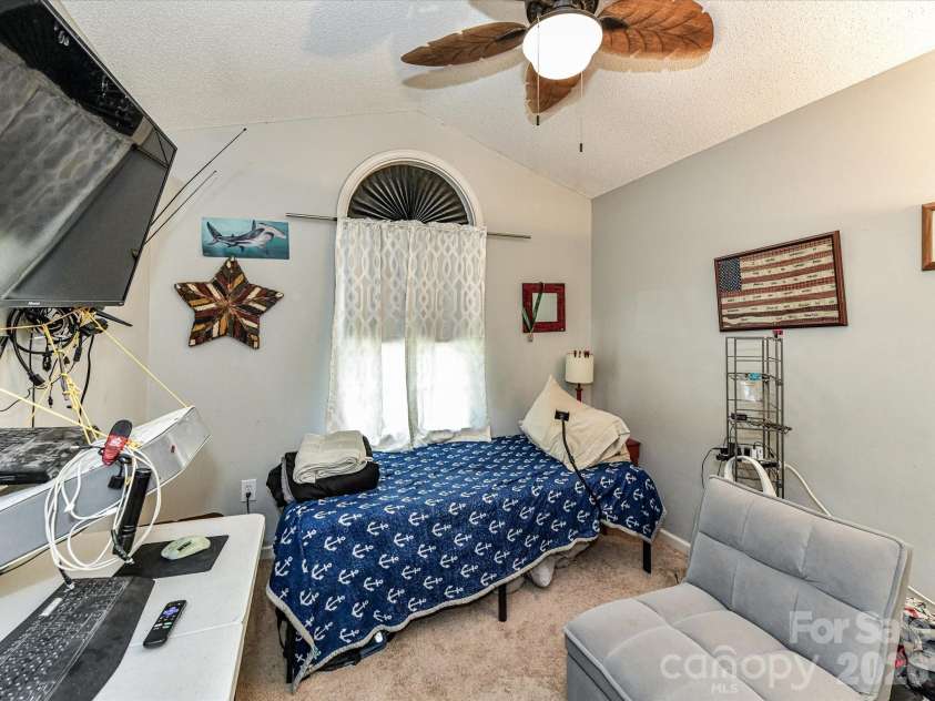 1472 Ridgewood Drive, Concord, NC 28027.  MLS# CAR4379577, YatesRealty ID 19482. 
