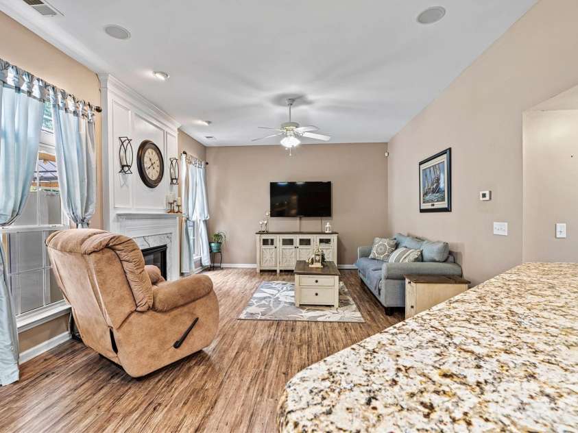 6859 Lakecrest Court, Denver, NC 28037.  MLS# CAR4290667, YatesRealty ID 19483. 