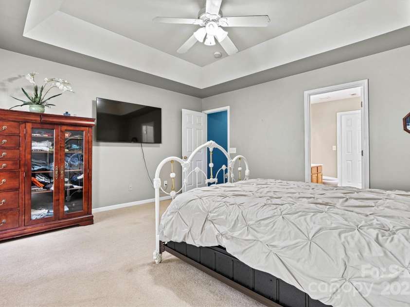 6859 Lakecrest Court, Denver, NC 28037.  MLS# CAR4290667, YatesRealty ID 19483. 