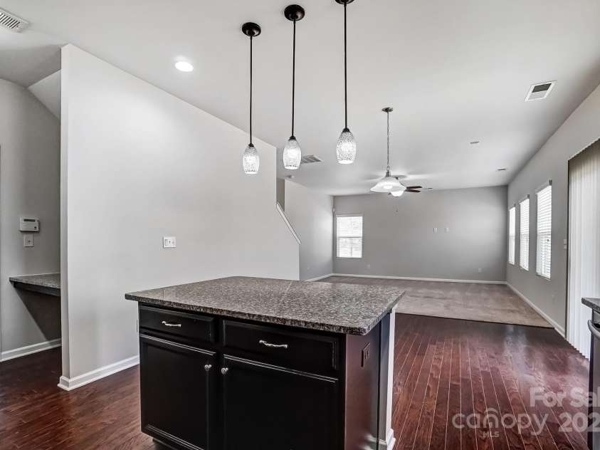 11203 Chapeclane Road, Charlotte, NC 28278.  MLS# CAR4235589, YatesRealty ID 19484. 