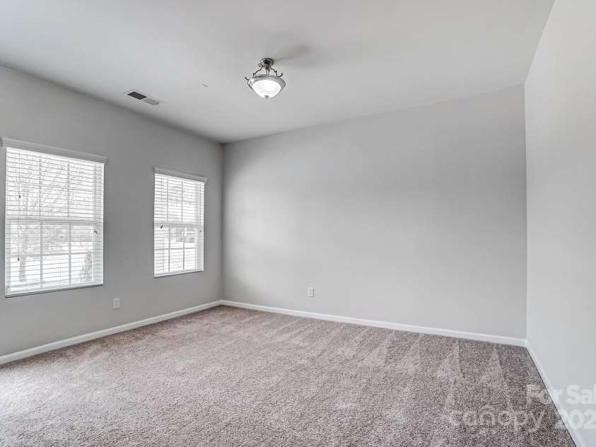 11203 Chapeclane Road, Charlotte, NC 28278.  MLS# CAR4235589, YatesRealty ID 19484. 