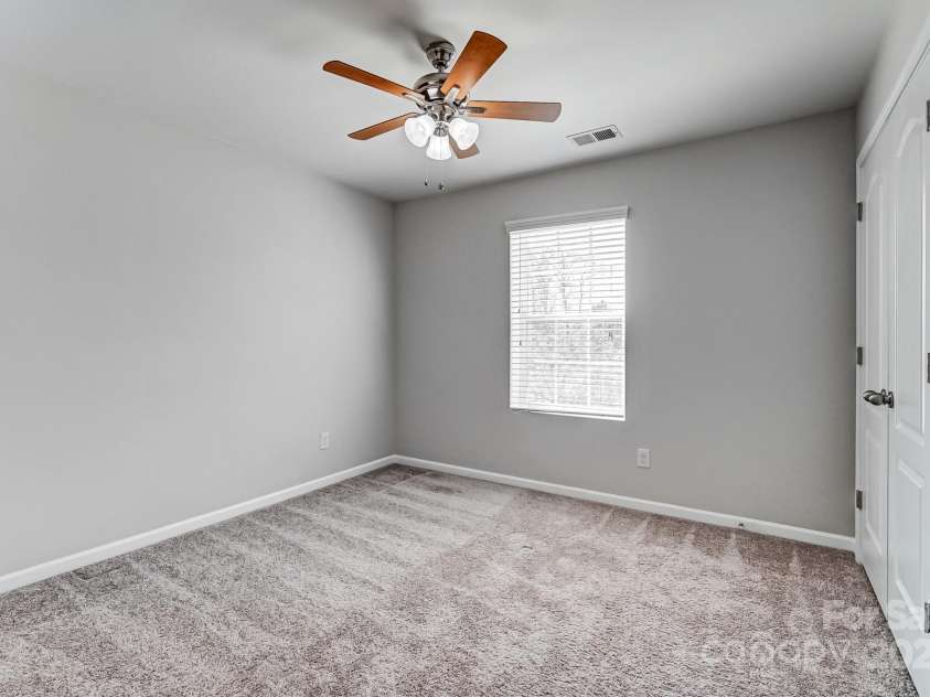 11203 Chapeclane Road, Charlotte, NC 28278.  MLS# CAR4235589, YatesRealty ID 19484. 