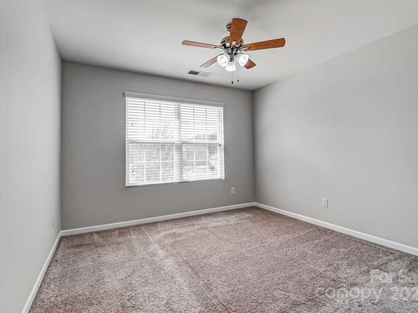 11203 Chapeclane Road, Charlotte, NC 28278.  MLS# CAR4235589, YatesRealty ID 19484. 