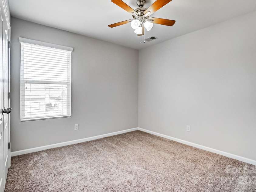 11203 Chapeclane Road, Charlotte, NC 28278.  MLS# CAR4235589, YatesRealty ID 19484. 