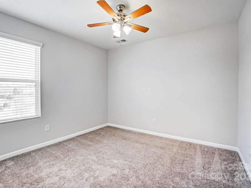 11203 Chapeclane Road, Charlotte, NC 28278.  MLS# CAR4235589, YatesRealty ID 19484. 