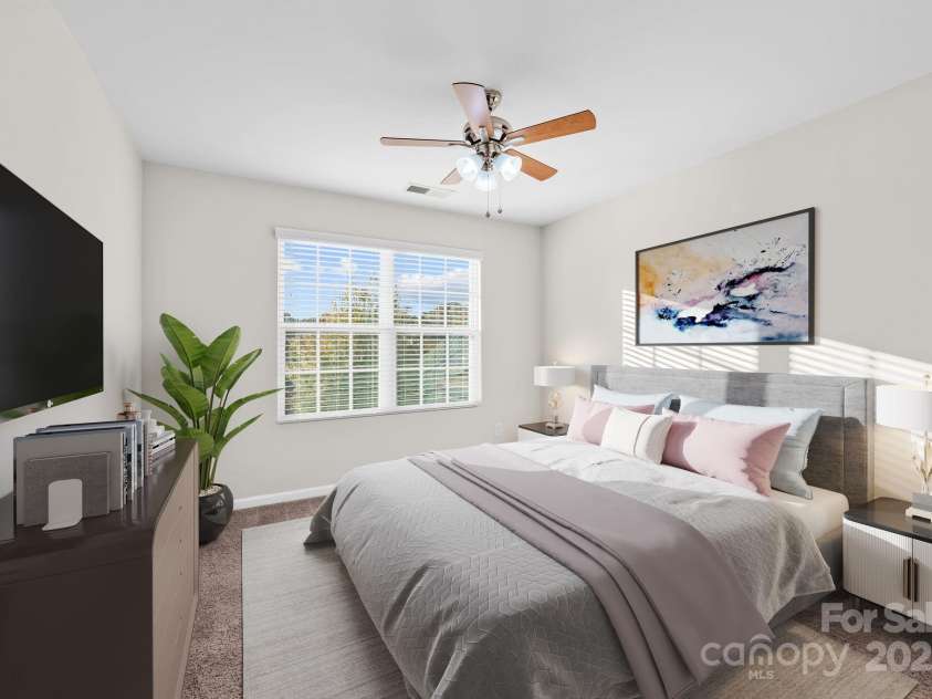 11203 Chapeclane Road, Charlotte, NC 28278.  MLS# CAR4235589, YatesRealty ID 19484. Virtually Staged