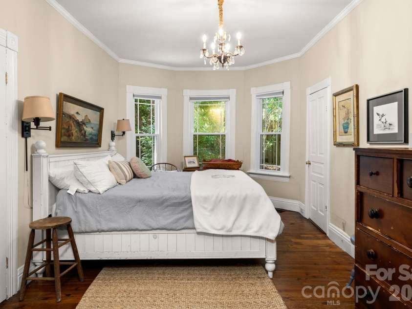 334 Greenville Street, Saluda, NC 28773.  MLS# CAR4283368, YatesRealty ID 19484. 