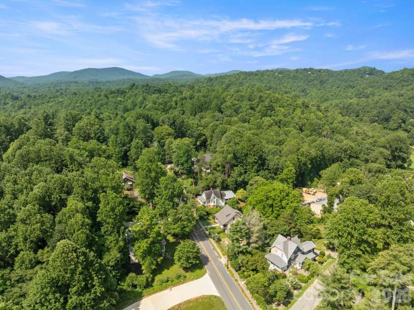 334 Greenville Street, Saluda, NC 28773.  MLS# CAR4283368, YatesRealty ID 19484. 