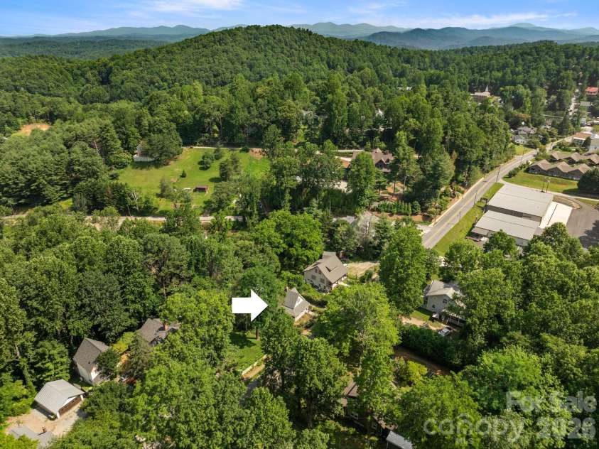 334 Greenville Street, Saluda, NC 28773.  MLS# CAR4283368, YatesRealty ID 19484. 