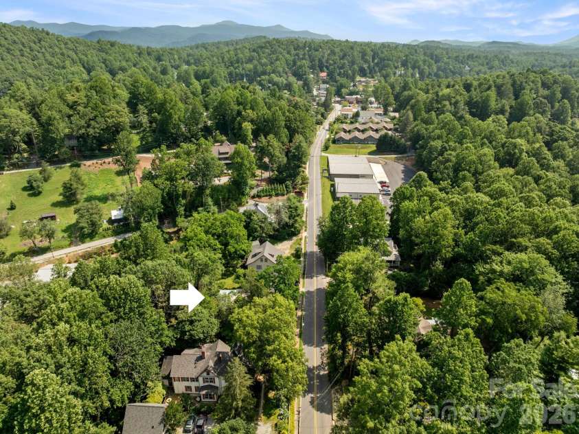 334 Greenville Street, Saluda, NC 28773.  MLS# CAR4283368, YatesRealty ID 19484. 