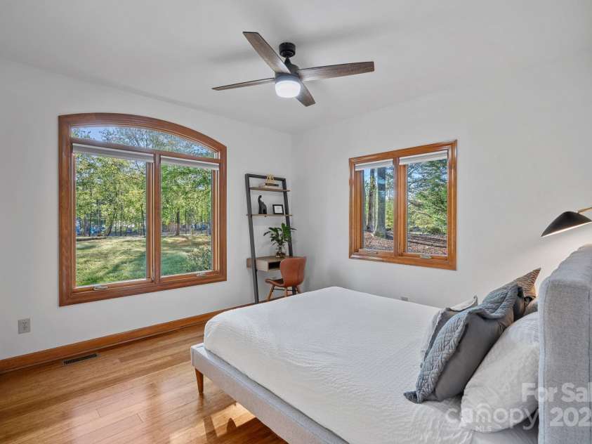 300 Yacht Road, Mooresville, NC 28117.  MLS# CAR4244901, YatesRealty ID 19486. 