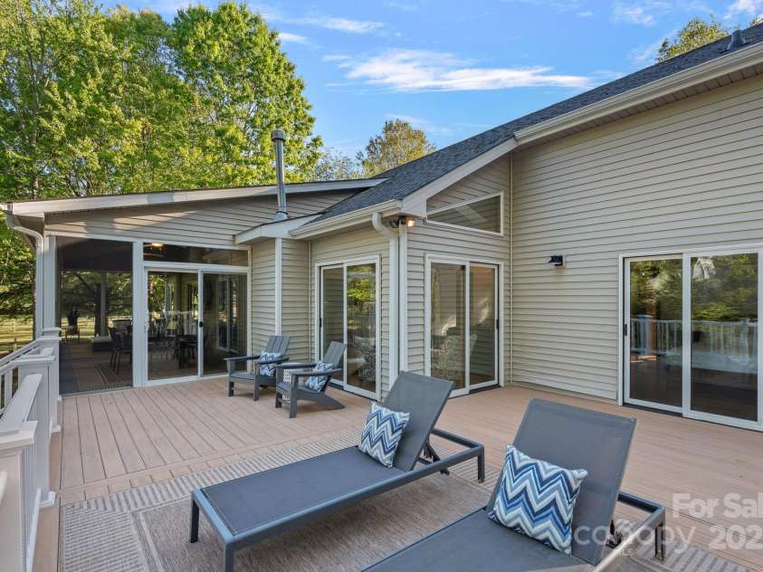 300 Yacht Road, Mooresville, NC 28117.  MLS# CAR4244901, YatesRealty ID 19486. 