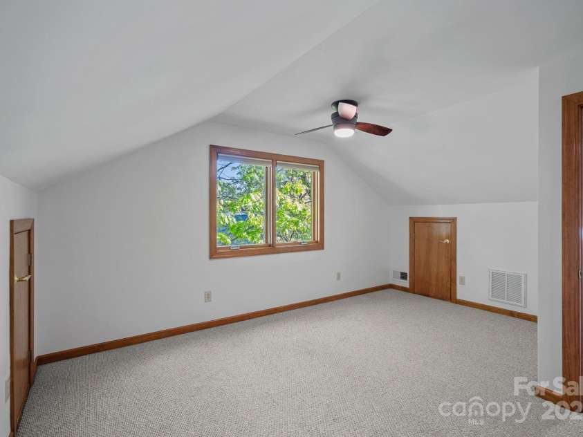 300 Yacht Road, Mooresville, NC 28117.  MLS# CAR4244901, YatesRealty ID 19486. Bonus Room Upstairs
