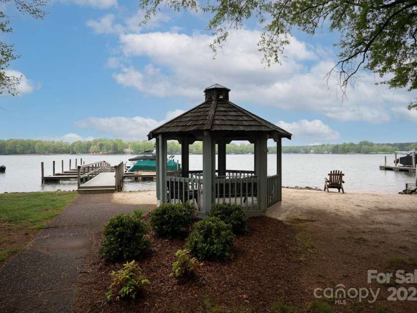 300 Yacht Road, Mooresville, NC 28117.  MLS# CAR4244901, YatesRealty ID 19486. Neighborhood Beach & Gazebo for get togethers