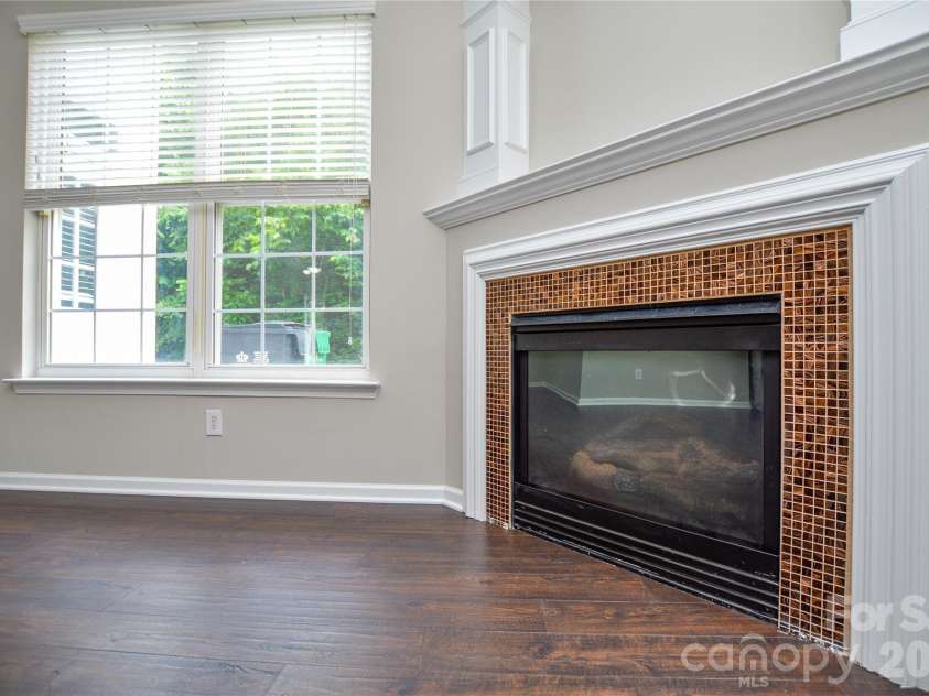 16410 Greybriar Forest Lane, Charlotte, NC 28278.  MLS# CAR4376519, YatesRealty ID 19488. 