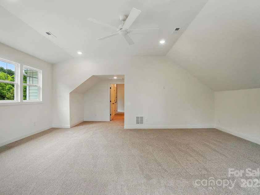 9315 Simpson Road, Waxhaw, NC 28173.  MLS# CAR4258344, YatesRealty ID 19488. Bonus Room