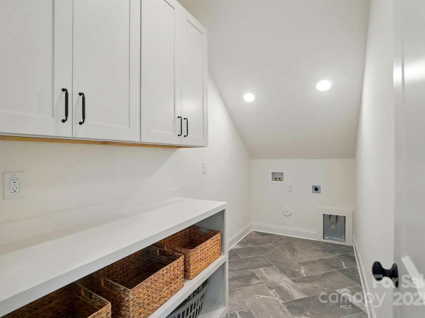 9315 Simpson Road, Waxhaw, NC 28173.  MLS# CAR4258344, YatesRealty ID 19488. Utility Room