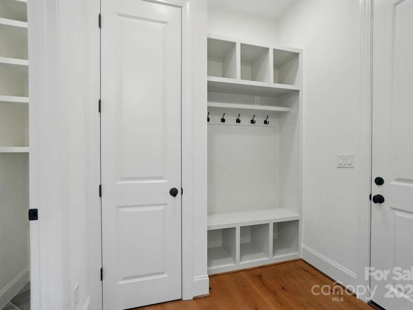 9311 Simpson Road, Waxhaw, NC 28173.  MLS# CAR4258341, YatesRealty ID 19489. Drop Zone