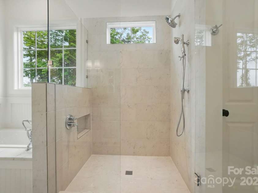 9311 Simpson Road, Waxhaw, NC 28173.  MLS# CAR4258341, YatesRealty ID 19489. Primary Bath