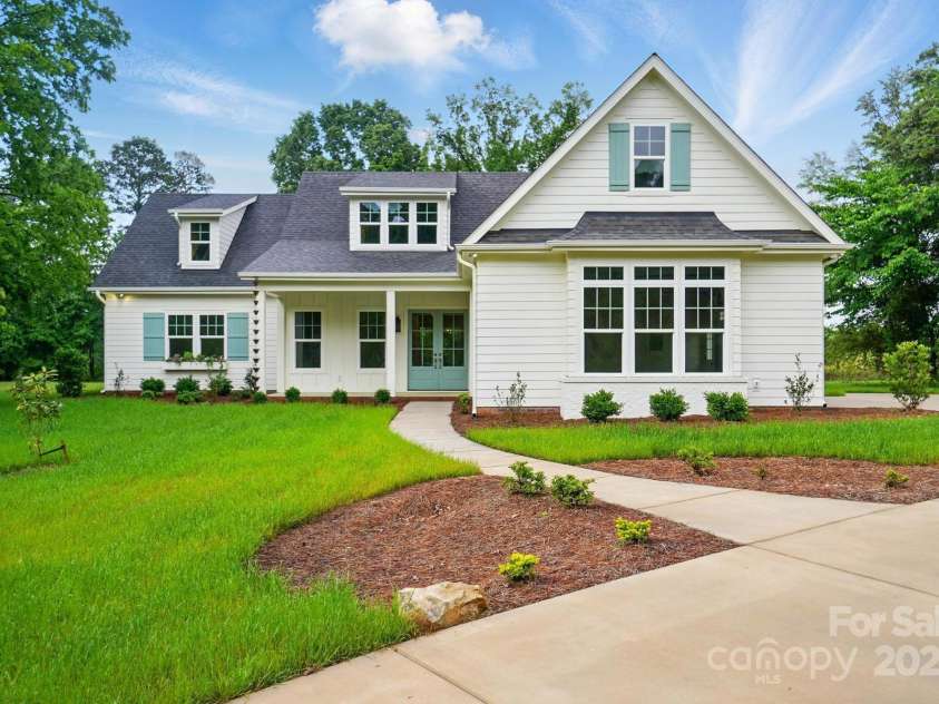 9311 Simpson Road, Waxhaw, NC 28173.  MLS# CAR4258341, YatesRealty ID 19489. Welcome to 9311 Simpson Rd.