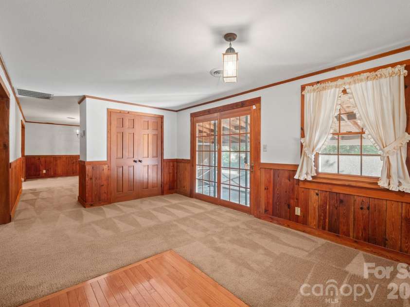 482 Miller Farm Road, Statesville, NC 28625.  MLS# CAR4319062, YatesRealty ID 1949. Den 2