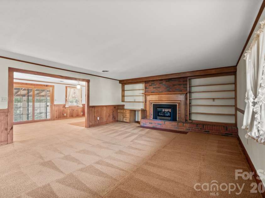 482 Miller Farm Road, Statesville, NC 28625.  MLS# CAR4319062, YatesRealty ID 1949. Den