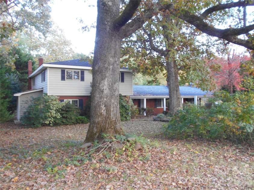 482 Miller Farm Road, Statesville, NC 28625.  MLS# CAR4319062, YatesRealty ID 1949. Front view