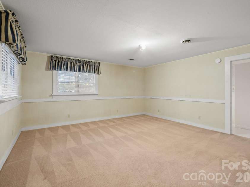 482 Miller Farm Road, Statesville, NC 28625.  MLS# CAR4319062, YatesRealty ID 1949. Main primary BR