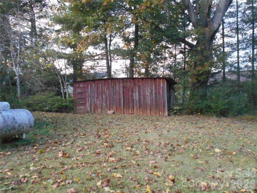 482 Miller Farm Road, Statesville, NC 28625.  MLS# CAR4319062, YatesRealty ID 1949. Shed 2